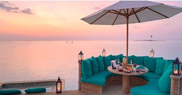 Over Water Bar 海上酒吧